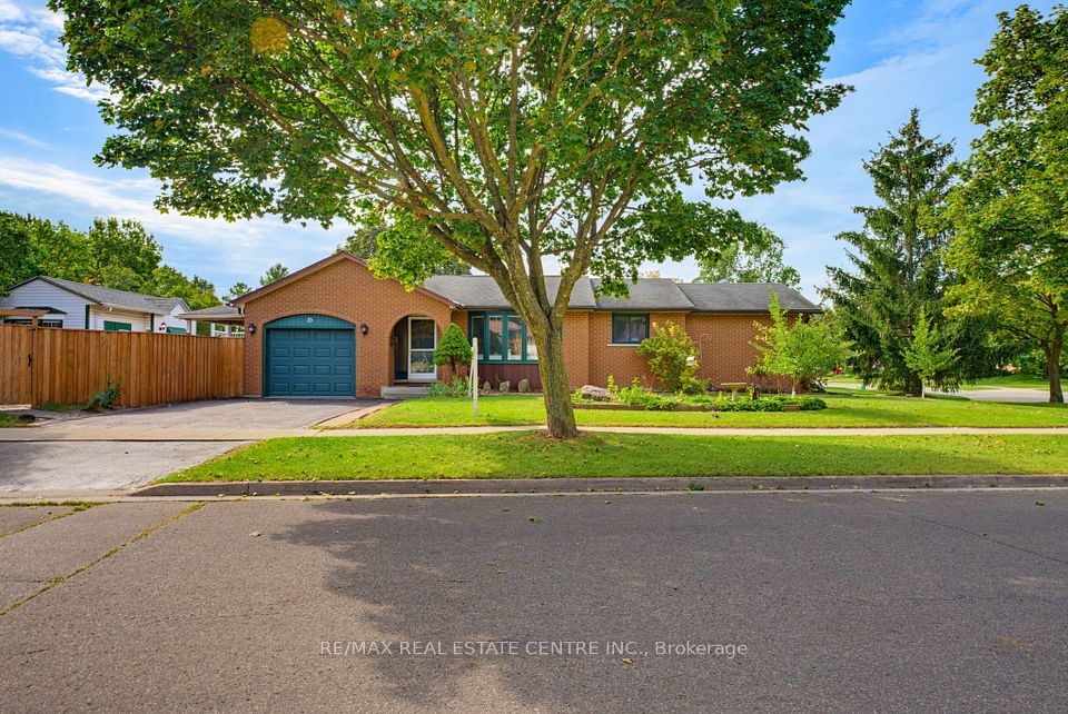 35 Windy Ridge Drive, Kitchener, ON N2P 1R9 at 35 Windy Ridge Drive, Kitchener, ON N2P 1R9, Kitchener, ON, N2P 1R9
