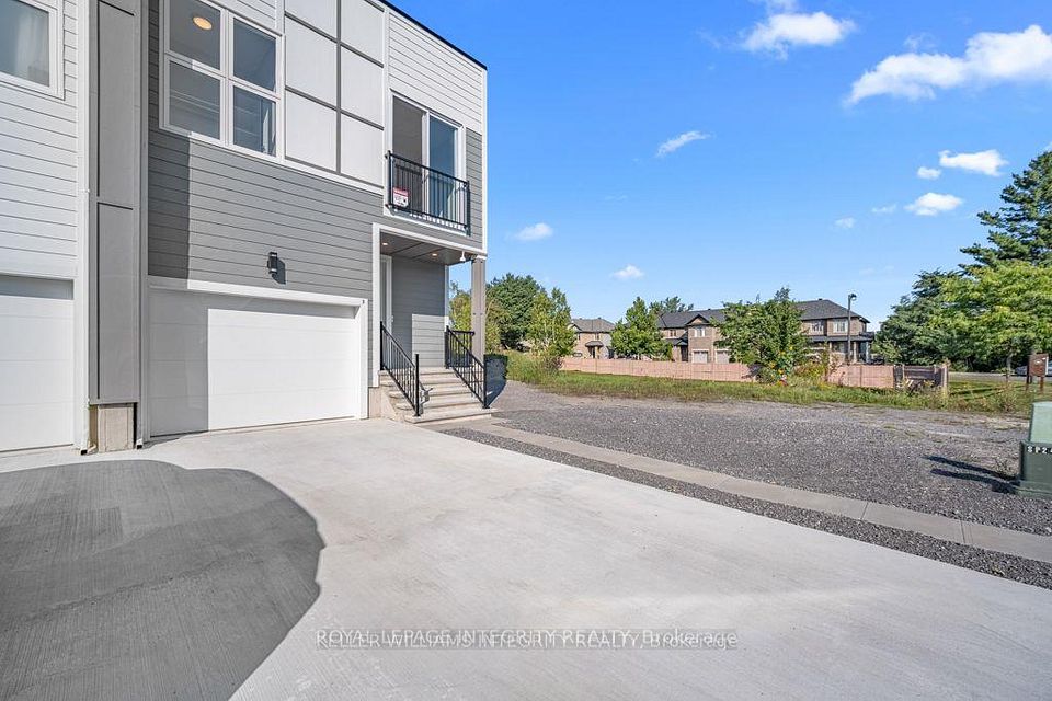875 CONTOUR Street A, Orleans - Convent Glen and Area, ON K1W 0G6 at 875 CONTOUR Street A, Orleans - Convent Glen and Area, ON K1W 0G6, Orleans - Convent Glen and Area, ON, K1W 0G6