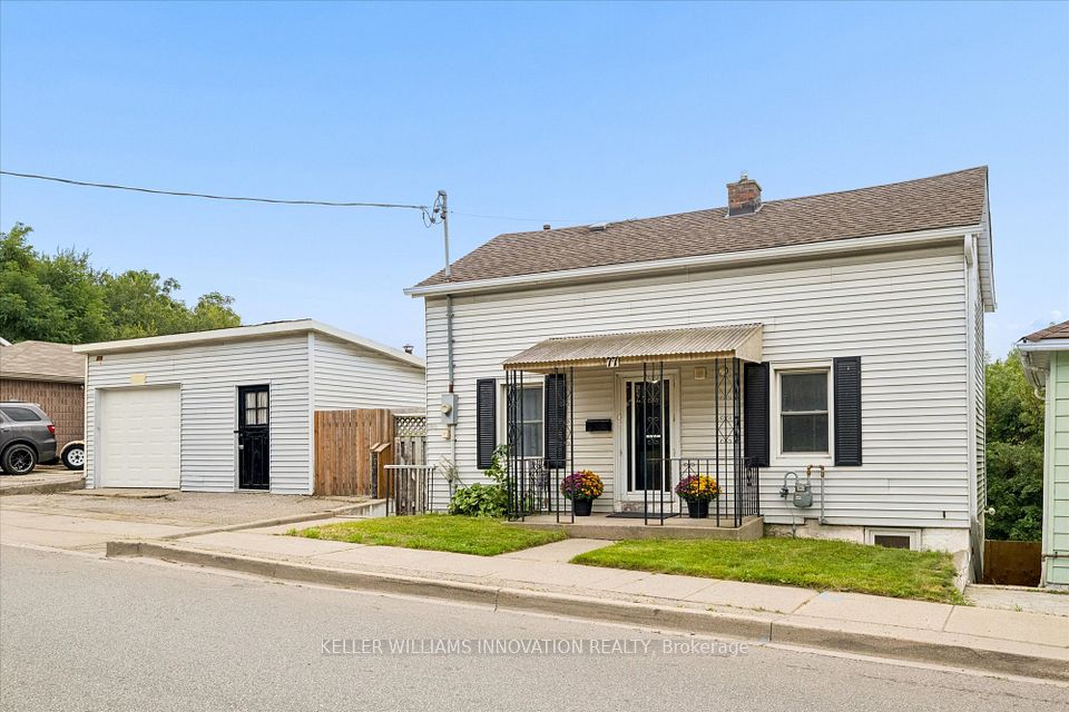 Detached at 77 Beverly Street, Cambridge, ON N1R 3Z6, Cambridge