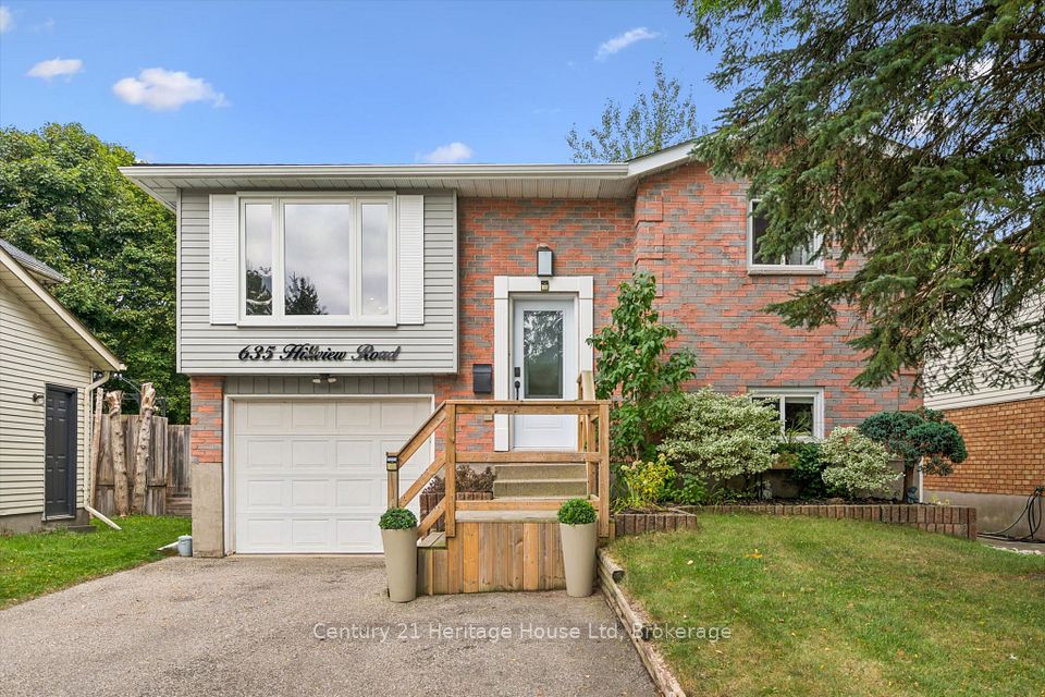 Detached at 635 Hillview Road, Cambridge, ON N3H 5C3, Cambridge