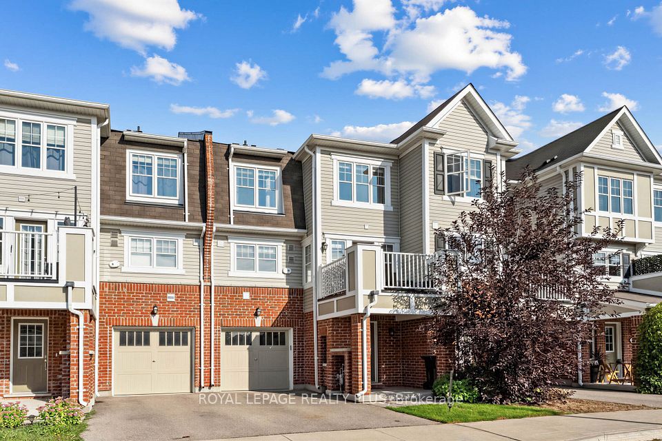 Att/Row/Townhouse at 143 Ridge Road, Cambridge, ON N3E 0E1, Cambridge