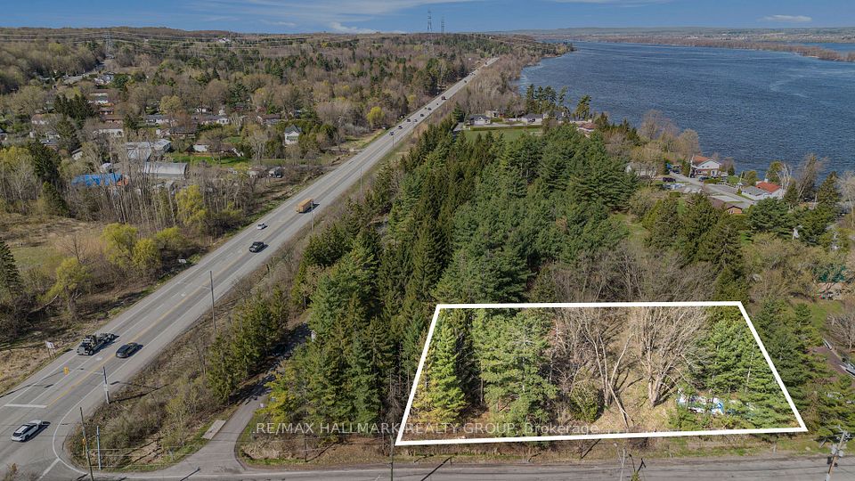 942 Cameron Street, Orleans - Cumberland and Area, ON K4C 1C6 at 942 Cameron Street, Orleans - Cumberland and Area, ON K4C 1C6, Orleans - Cumberland and Area, ON, K4C 1C6