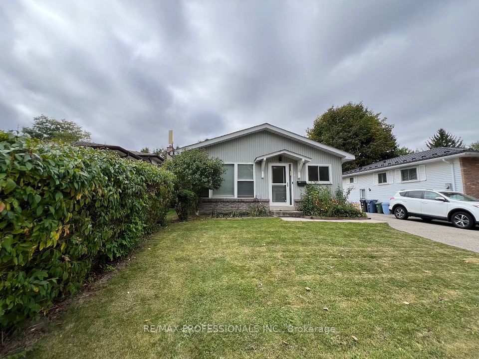 373 West Acres Drive, Guelph, ON N1H 7B3 at 373 West Acres Drive, Guelph, ON N1H 7B3, Guelph, ON, N1H 7B3
