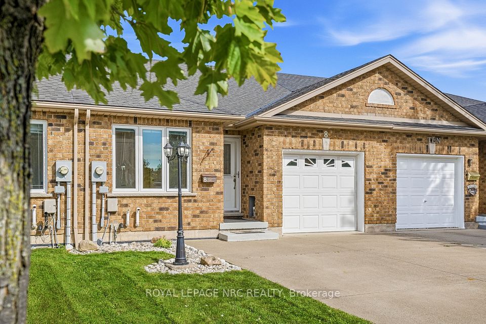 8 Bluegrass Crescent, St. Catharines, ON L2P 0A7 at 8 Bluegrass Crescent, St. Catharines, ON L2P 0A7, St. Catharines, ON, L2P 0A7