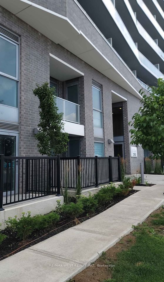 Condo Apartment at 2782 Barton Street E 107, Hamilton, ON L8E 2J8, Hamilton