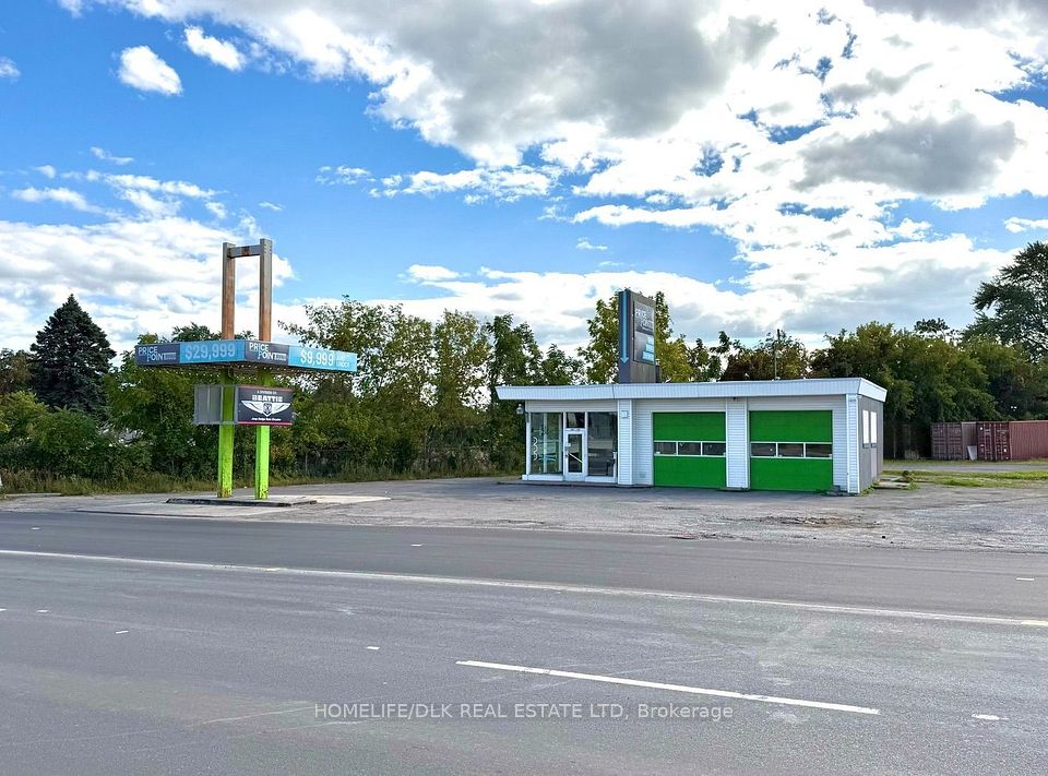 146 Stewart Boulevard Front Building, Brockville, ON K6V 4W6