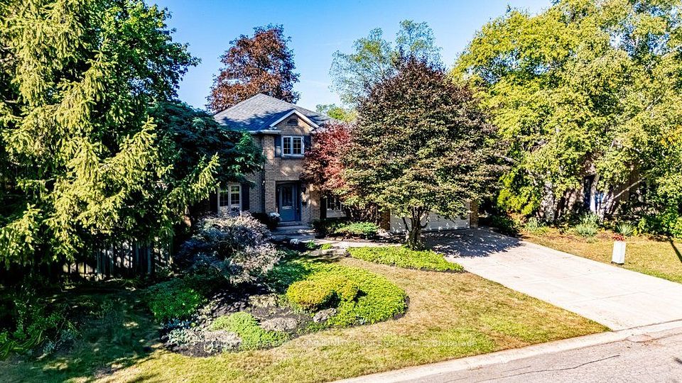 6 Cottonwood Court, Hamilton, ON L9G 3W1 at 6 Cottonwood Court, Hamilton, ON L9G 3W1, Hamilton, ON, L9G 3W1