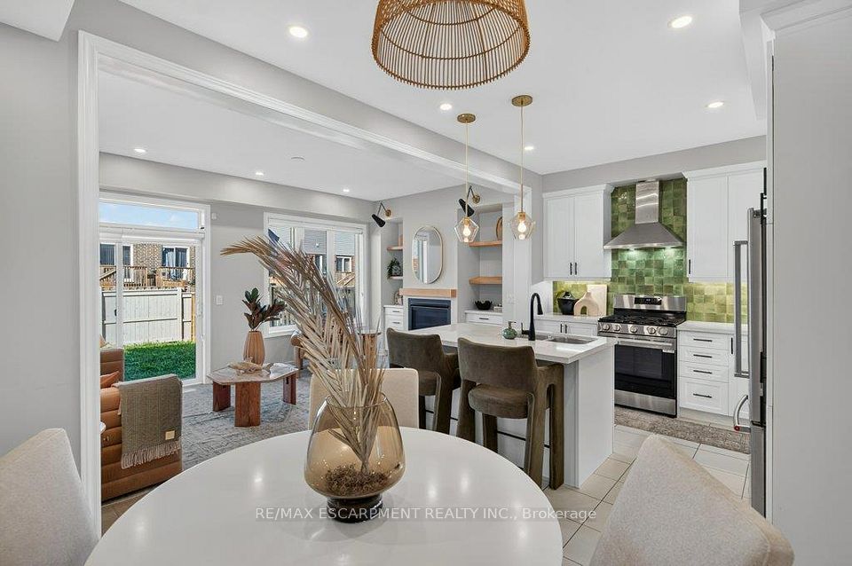 Att/Row/Townhouse at 347 Raymond Road, Hamilton, ON L9K 0J8, Hamilton