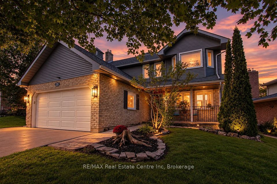 Detached at 71 Linda Drive, Cambridge, ON N3C 3W6, Cambridge
