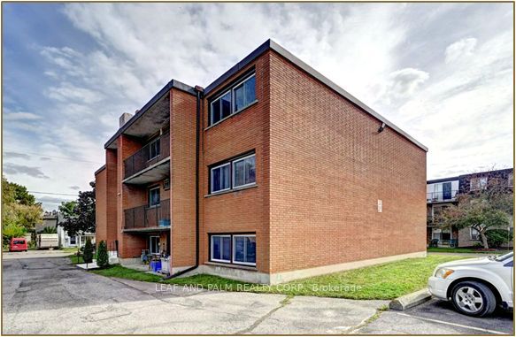 Multiplex at 333 Garden Street, Cambridge, ON N3H 4C8, Cambridge