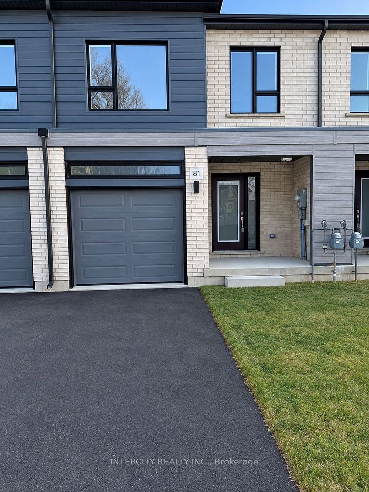 Att/Row/Townhouse at 81 Queensbrook Crescent, Cambridge, ON N1R 5S3, Cambridge