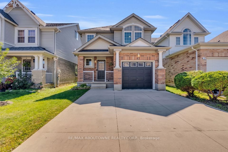 Detached at 87 Houghton Street, Cambridge, ON N3C 4L2, Cambridge