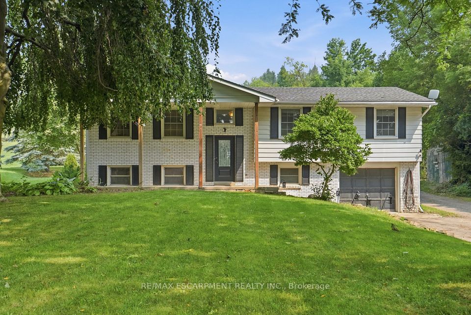 Detached at 1311 Concession 6 Road, Hamilton, ON L8B 1N5, Hamilton