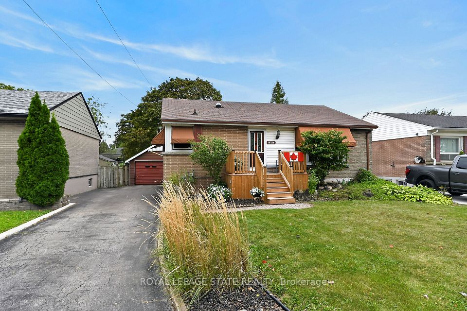 Detached at 390 East 37th Street, Hamilton, ON L8V 4B8, Hamilton