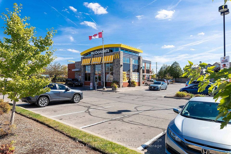 325 Max Becker Drive 104, Kitchener, ON N2E 4H5