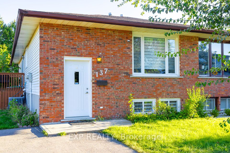Semi-Detached at 137 Nickolas Crescent, Cambridge, ON N3C 3L7, Cambridge