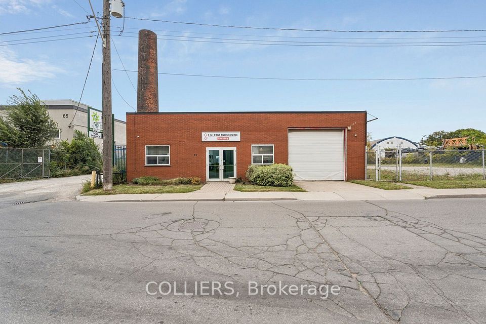 71 Biggar Avenue, Hamilton, ON L8L 3Z3