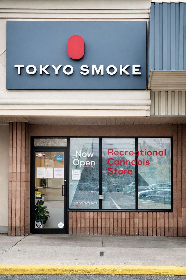 1240 Commissioners Road W, London South, ON N6K 1C7