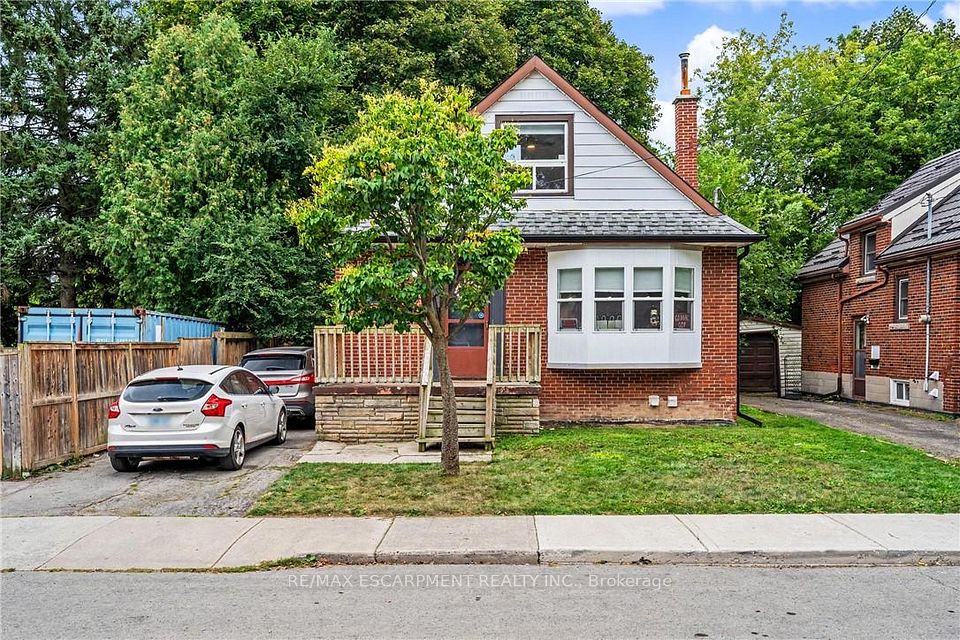 Detached at 15 Mapes Avenue, Hamilton, ON L8S 2K3, Hamilton