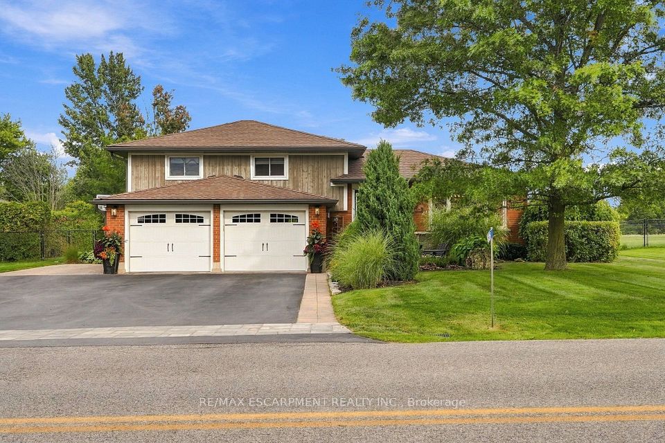 Detached at 826 Millgrove Side Road, Hamilton, ON L0R 1V0, Hamilton