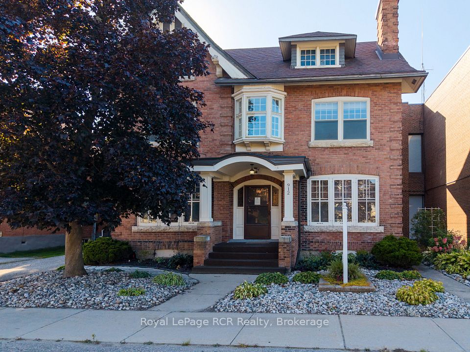 912 2nd Avenue W, Owen Sound, ON N4K 4M7