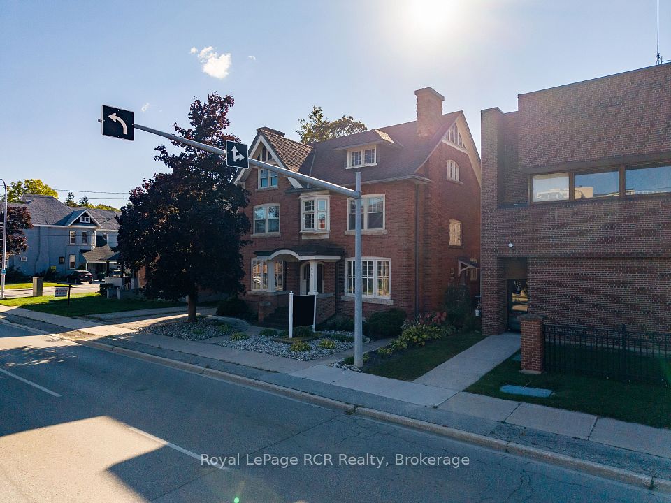 912 2nd Avenue W, Owen Sound, ON N4K 4M7