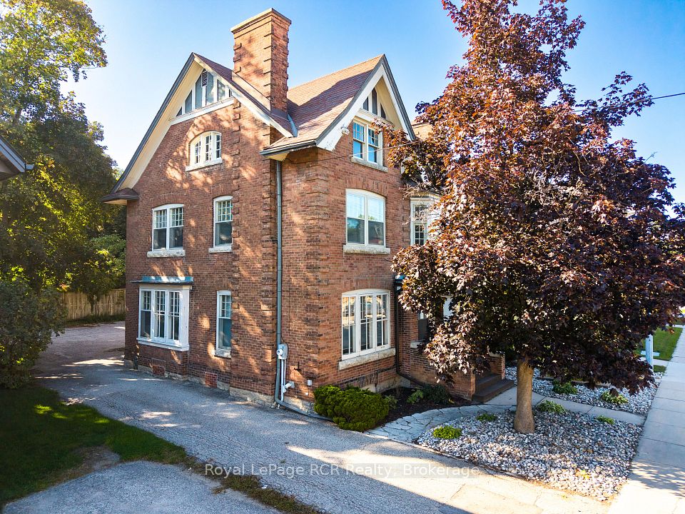 912 2nd Avenue W Main Floor, Owen Sound, ON N4K 4M7