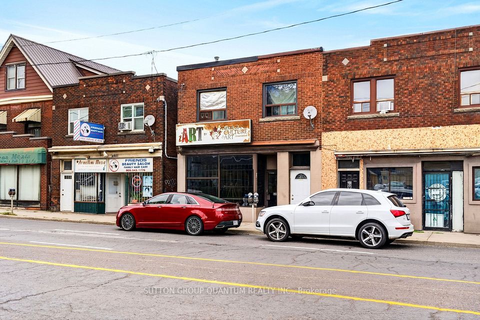 689 Barton Street E, Hamilton, ON L8L 3A5