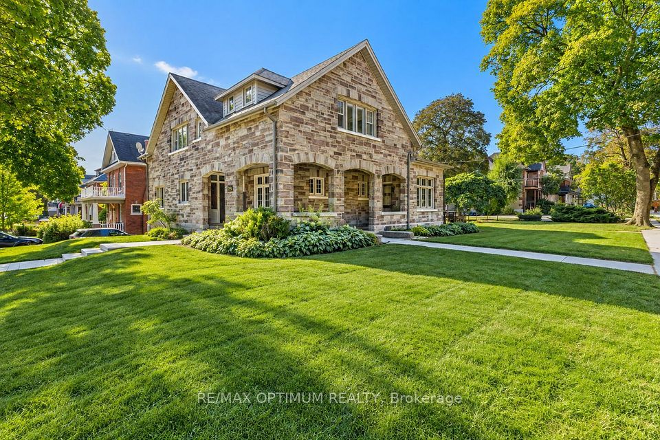 916 Queenston Road, Cambridge, ON N3H 3K8