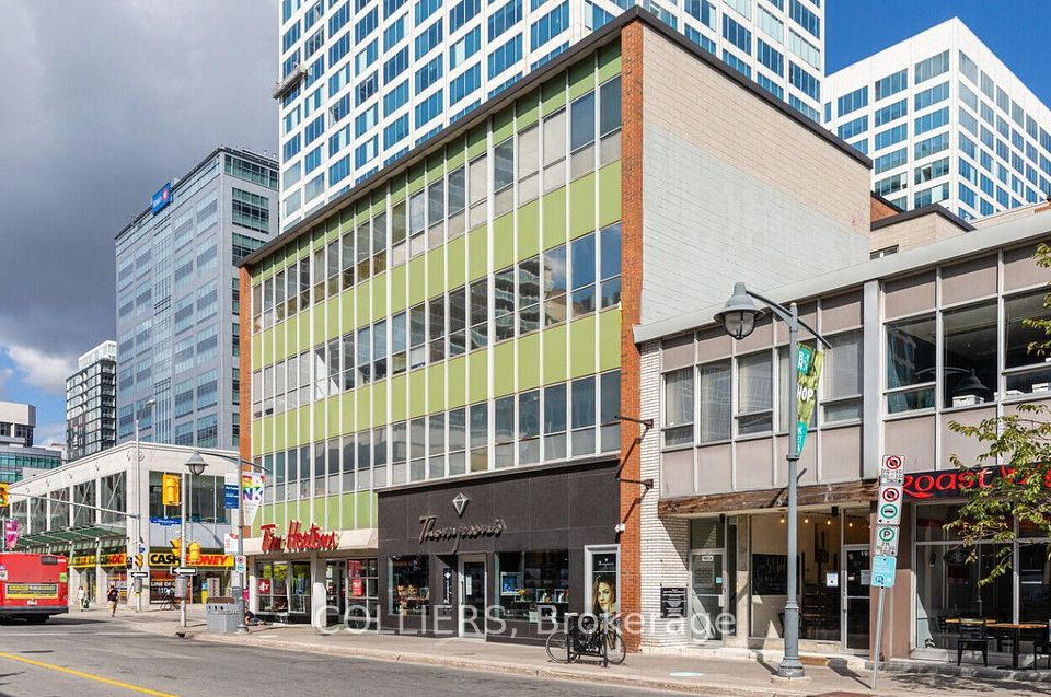 176 Gloucester Street 400, Ottawa Centre, ON K2P 1W7