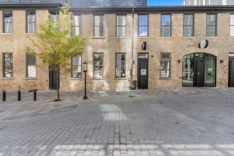 58 Grand Avenue 103, Cambridge, ON N1S 0B7