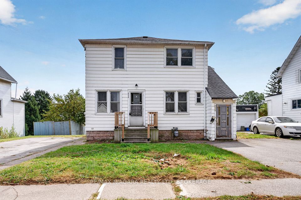 6520 Barker Street, Niagara Falls, ON L2G 1Y7