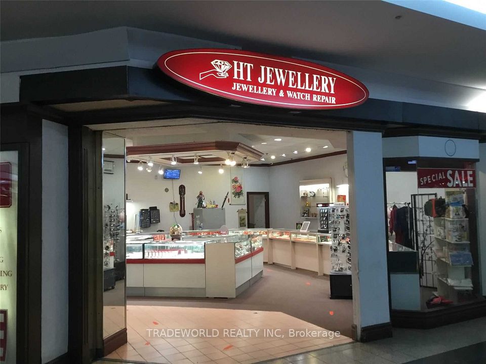 116 King Street W 6, Hamilton, ON L8P 4V3
