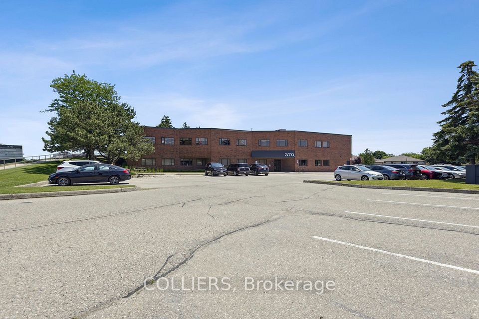 370 Speedvale Avenue 102, Guelph, ON N1H 7M7