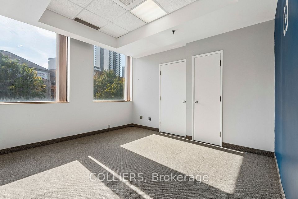 151 York Boulevard 208, Hamilton, ON L8R 3M2