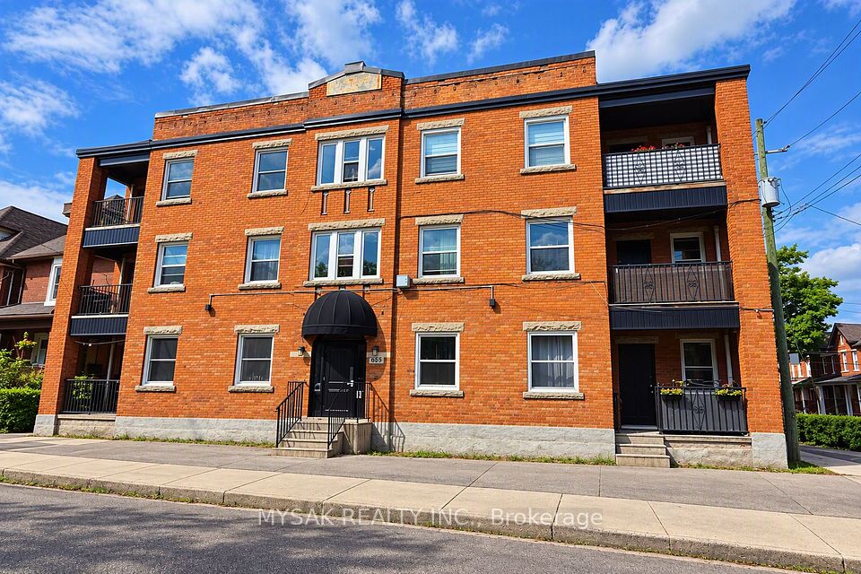 455 King William Street, Hamilton, ON L8L 1R1