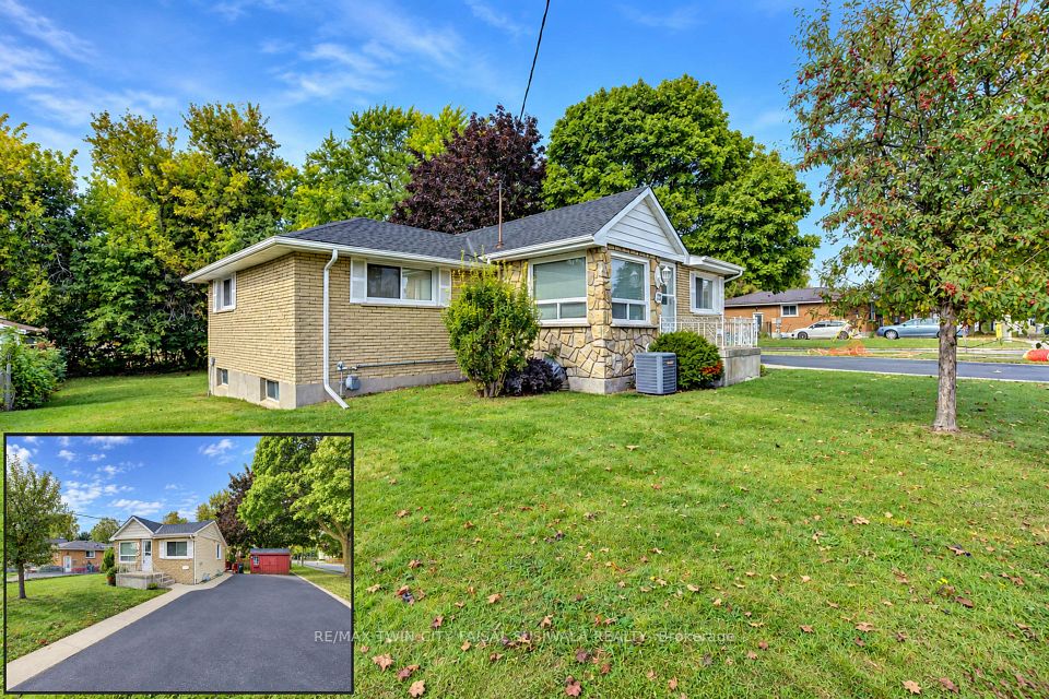 Detached at 22 Pretoria Road, Cambridge, ON N1R 5C4, Cambridge