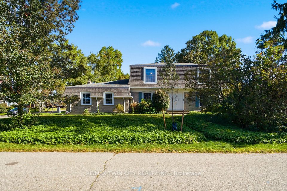 Detached at 287 Blue Heron Ridge, Cambridge, ON N3H 3H1, Cambridge