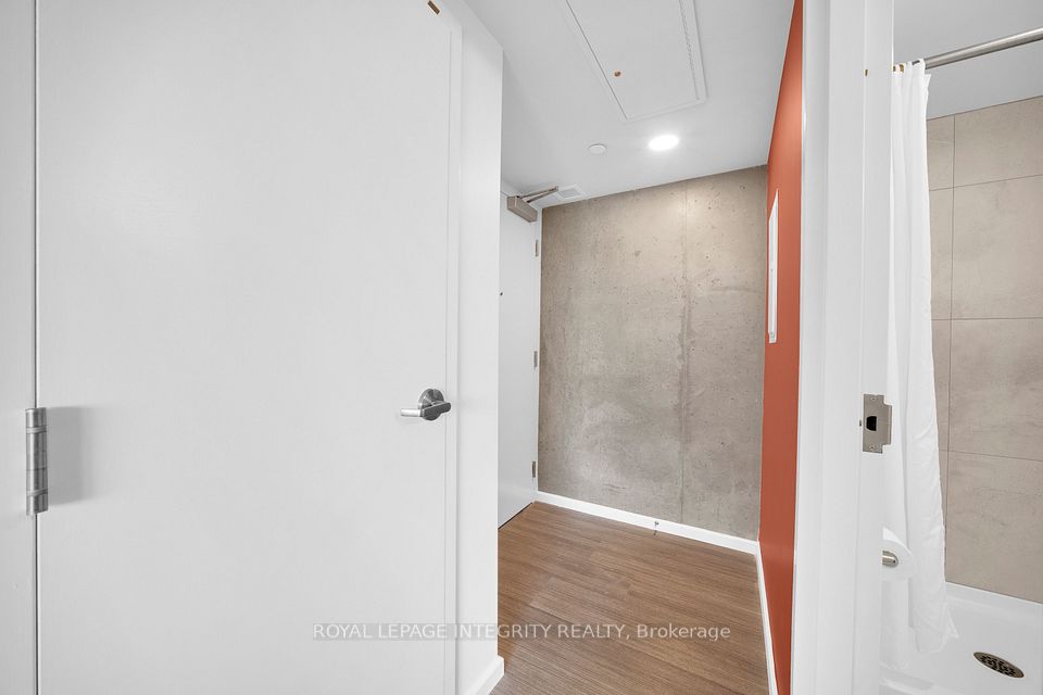 105 Champagne Avenue S 2503, Dows Lake - Civic Hospital and Area, ON K1S 5E5 5