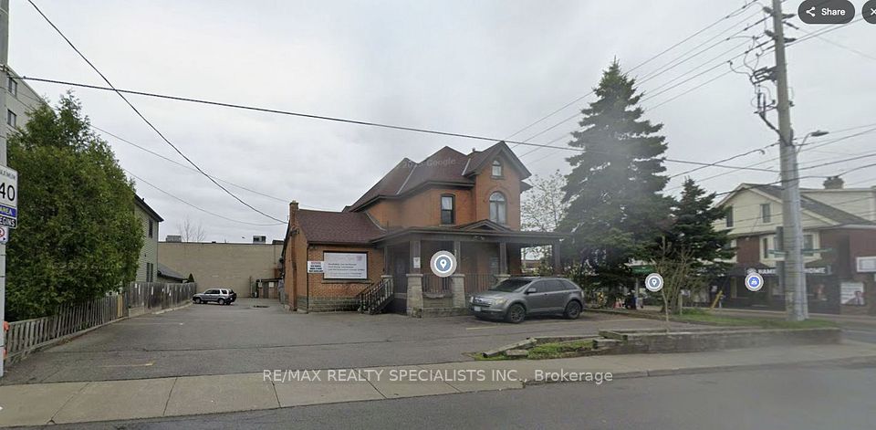 323 Upper Wentworth Street, Hamilton, ON L9A 4T2