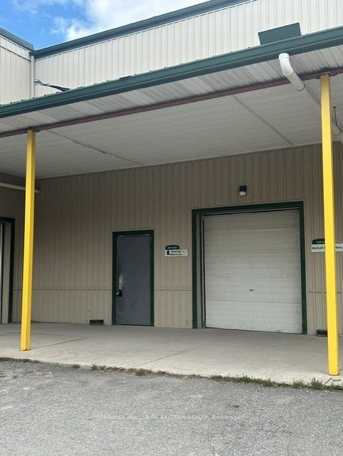 910 HIGH Street #7, Peterborough, ON K9J 5R2