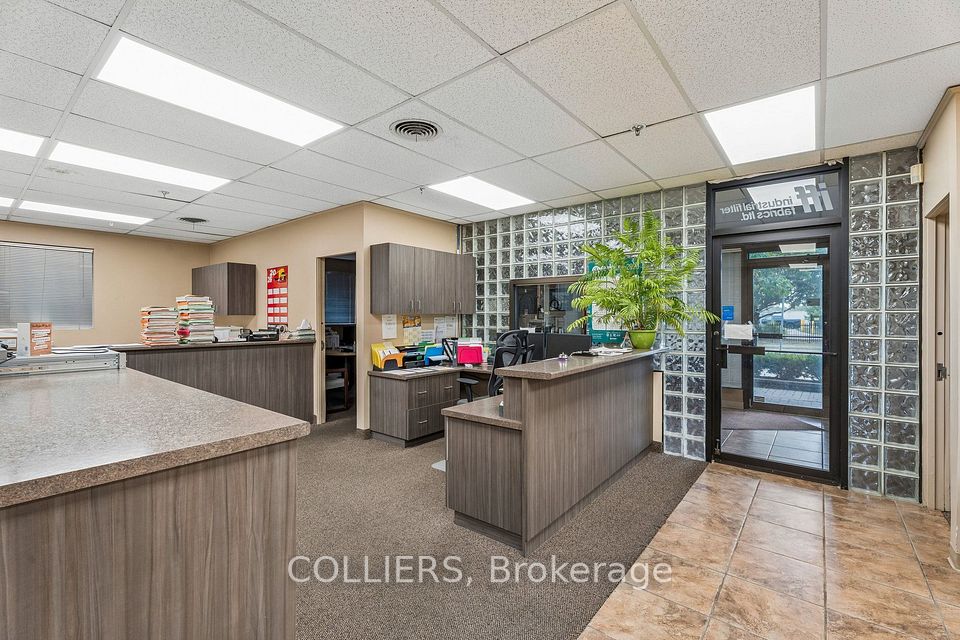 663 Woodward Avenue, Hamilton, ON L8H 6P3