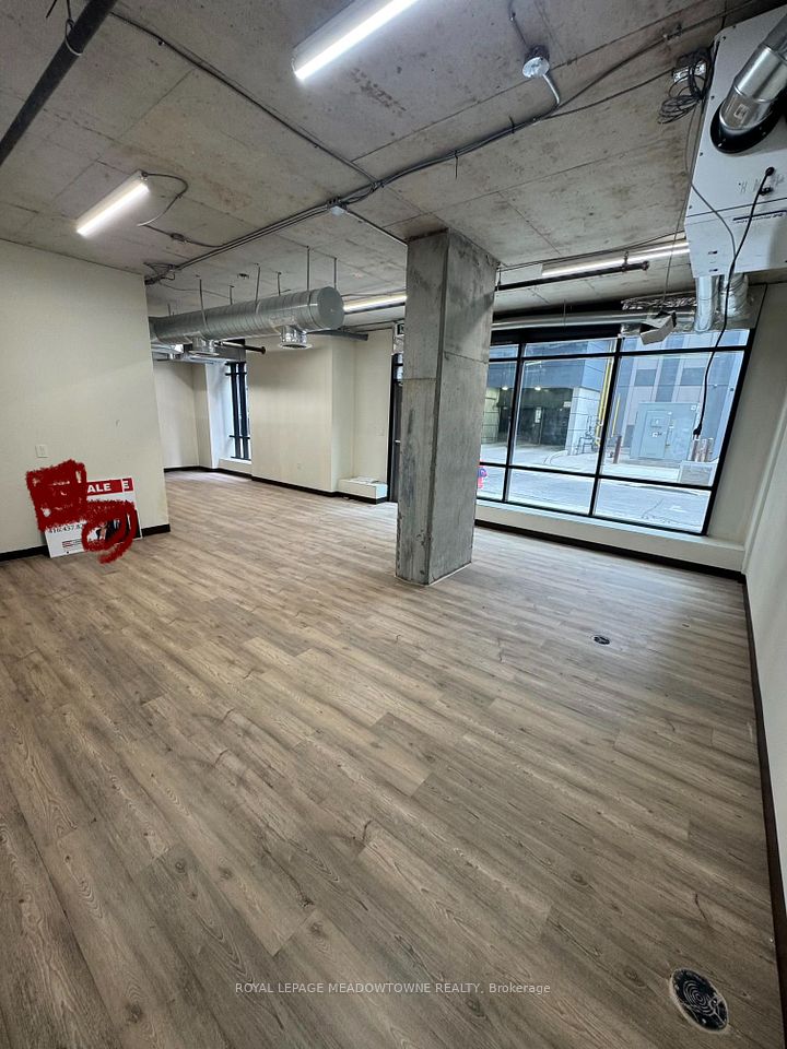 150 Main Street W C5A, Hamilton, ON L8P 0B8
