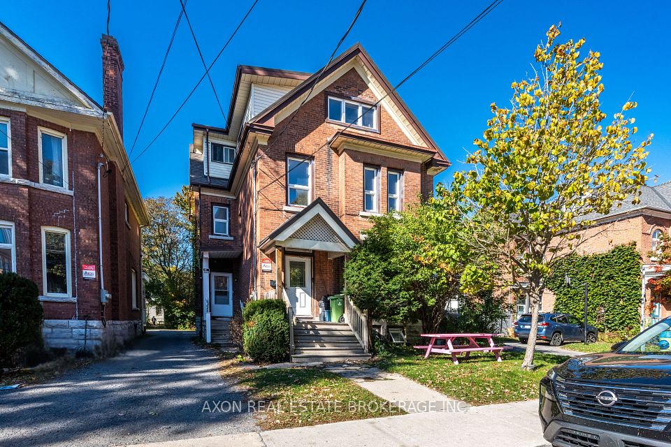 220 Frontenac Street, Kingston, ON K7L 3S6