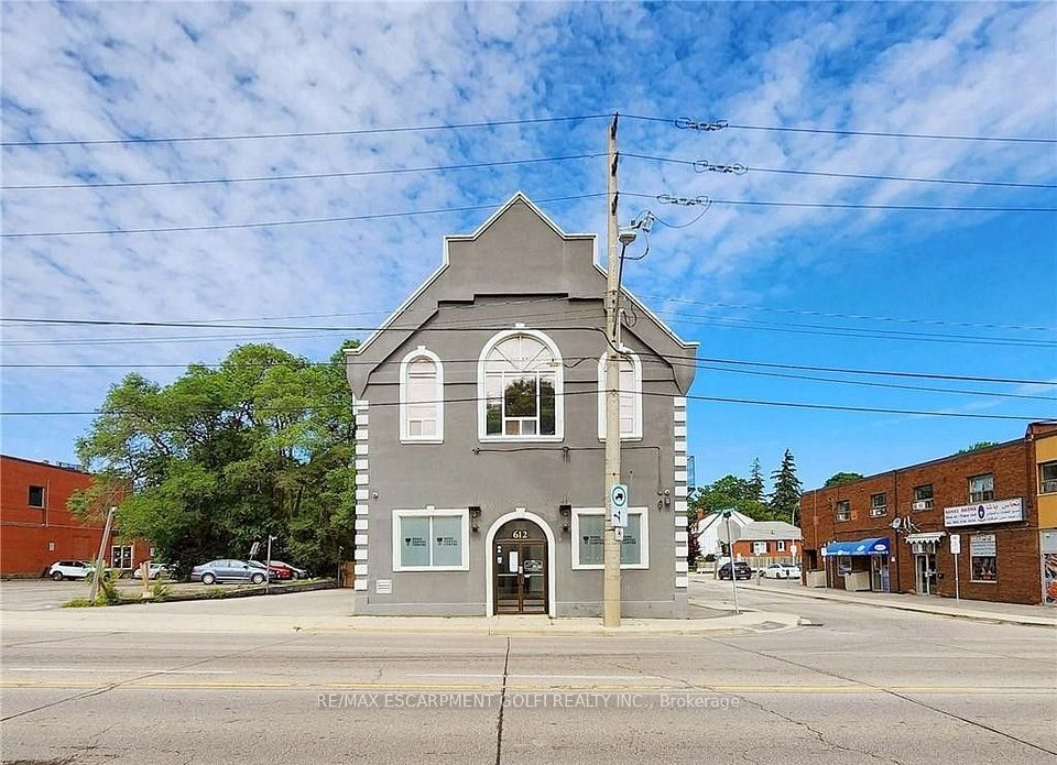 612 Upper James Street Whole Bldg, Hamilton, ON L9C 2Z1