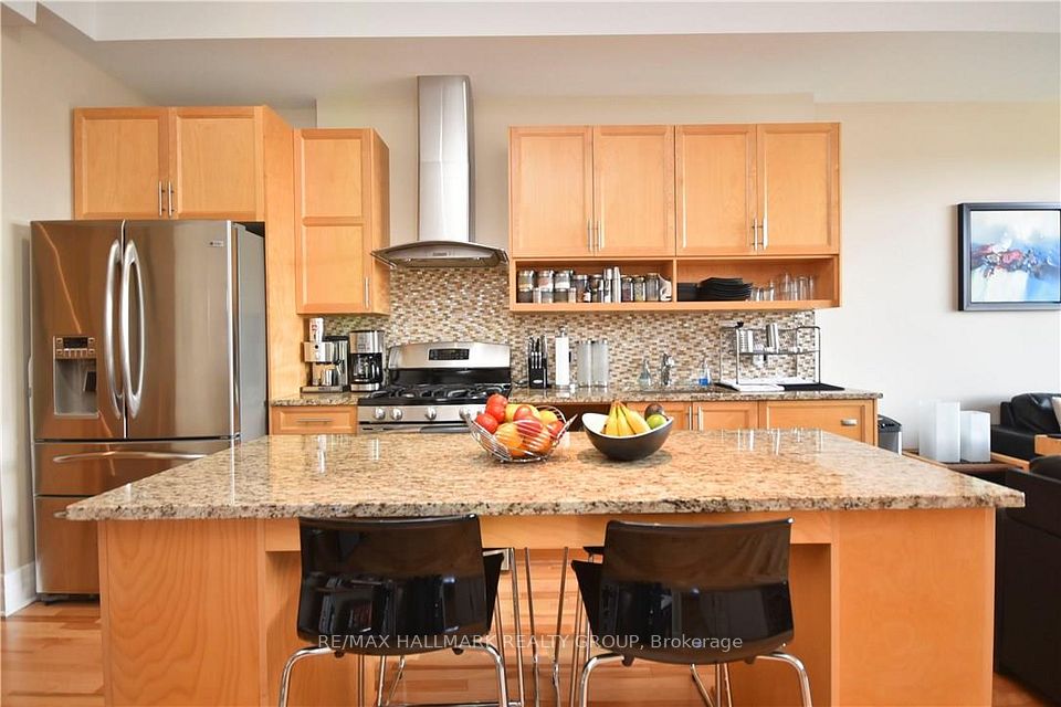 808 Bronson Avenue 408, Dows Lake - Civic Hospital and Area, ON K1S 5A4 9