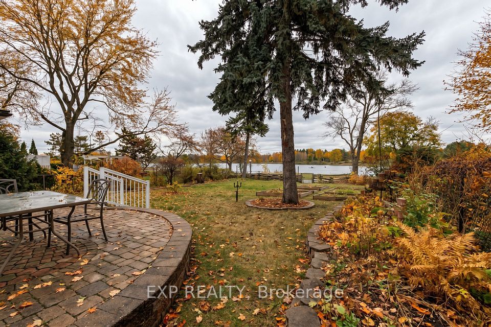 16 Lakeview Terrace, Dows Lake - Civic Hospital and Area, ON K1S 3H4 4