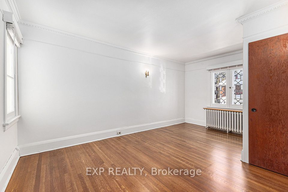 16 Lakeview Terrace, Dows Lake - Civic Hospital and Area, ON K1S 3H4 18