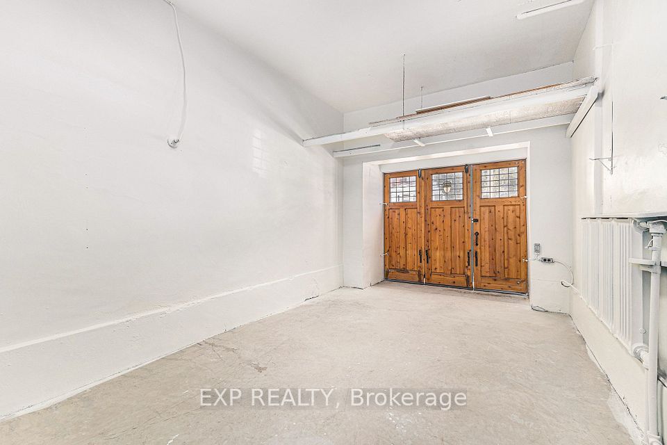 16 Lakeview Terrace, Dows Lake - Civic Hospital and Area, ON K1S 3H4 24