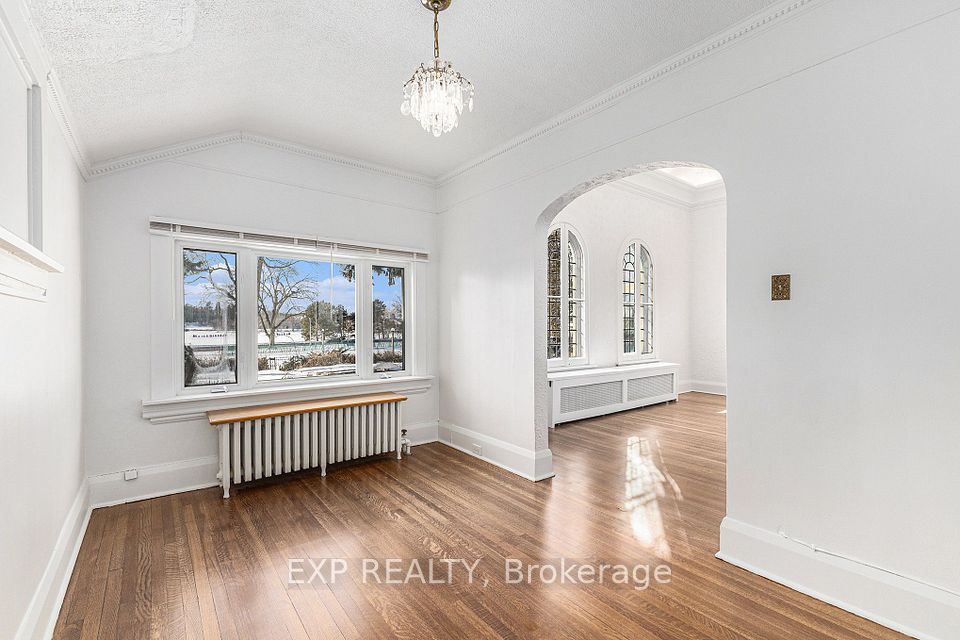 16 Lakeview Terrace, Dows Lake - Civic Hospital and Area, ON K1S 3H4 7
